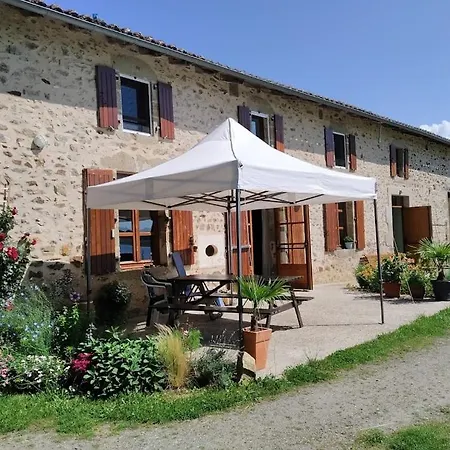 Bed and Breakfast La Tribu De Lavaud Saint-Quentin-sur-Charente Exterior foto