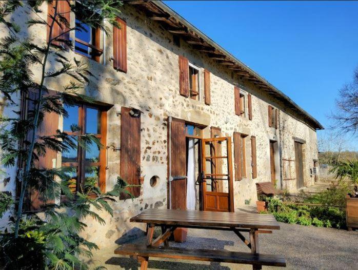 Bed & Breakfast La Tribu De Lavaud